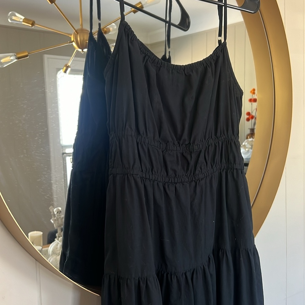 LBD - Picture 2 of 3